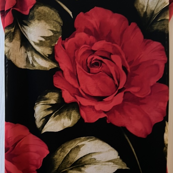 Beautiful Spaghetti Strap Dress - Picture 3 of 3